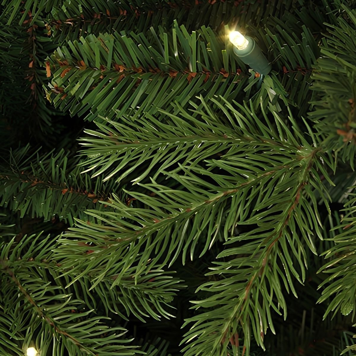 Brampton kunstkerstboom met verlichting, 215 cm, Ø 125 cm