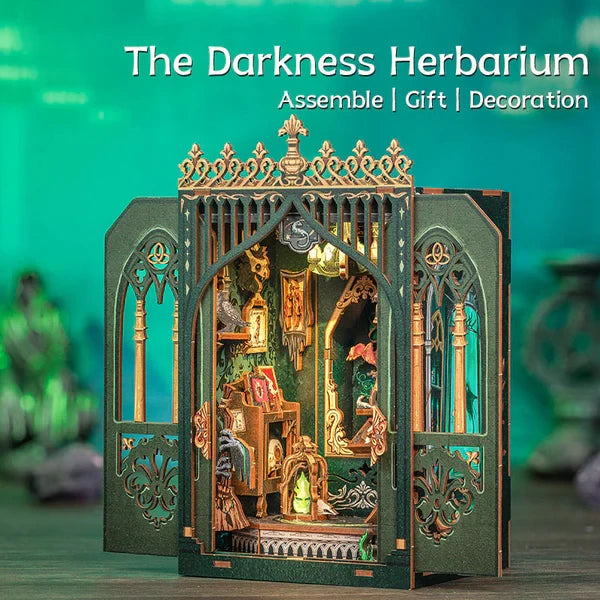 The Darkness Herbarium book nook, 11,5 × 10 × 17 cm