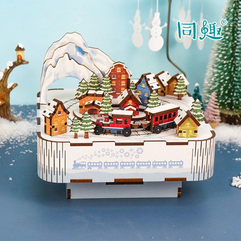 Houten muziekdoos 3D puzzel Snow Train, 14 cm