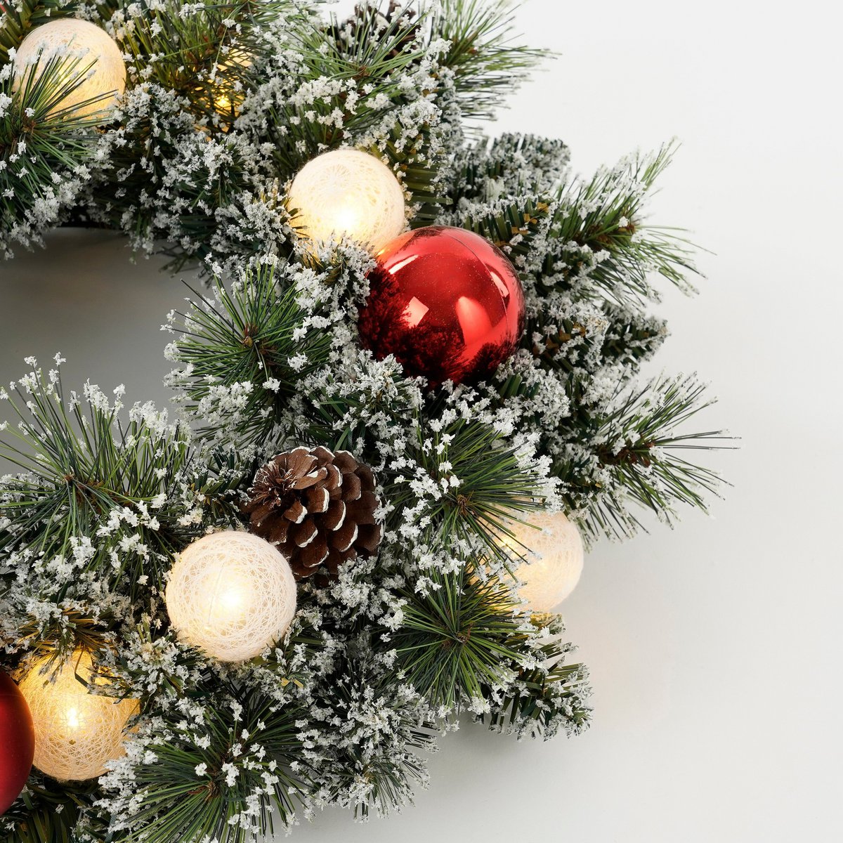 Kaprun besneeuwde kerstkrans met verlichting, Ø 45 cm