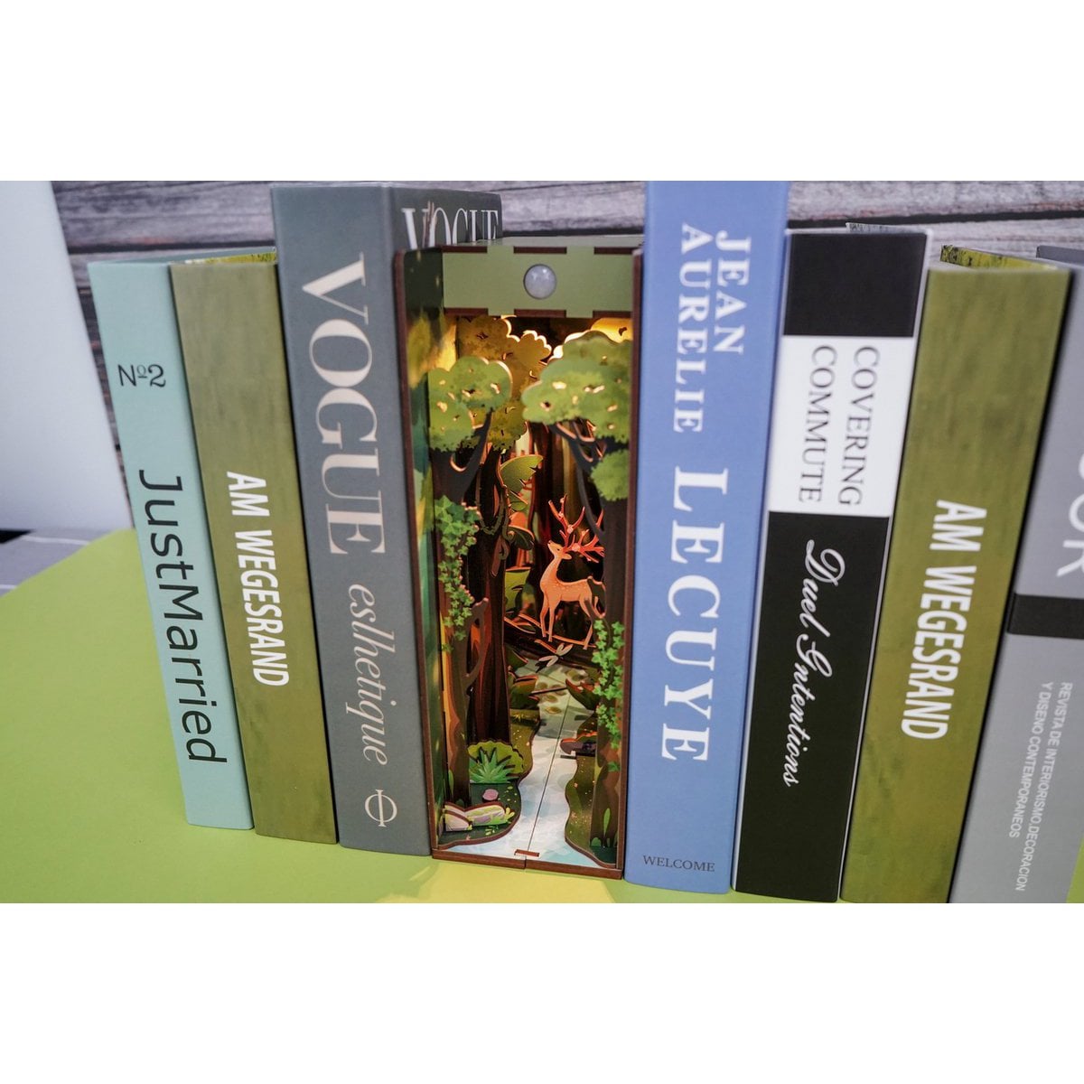 DIY book nook story of the forest bookend, 24,5 cm