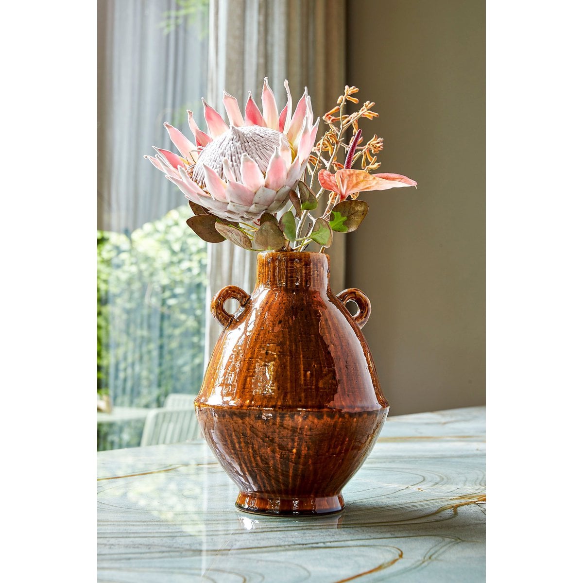 Mica Decorations Elena Vaas – Keramiek Bruin