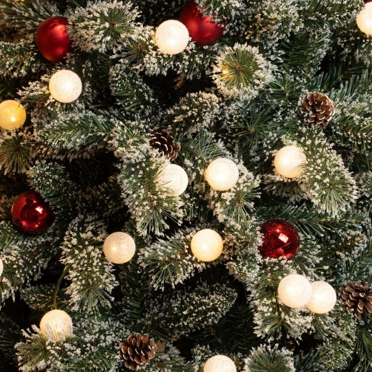 Kaprun licht besneeuwde kunstkerstboom met verlichting en decoratie, 180 cm, Ø 108 cm