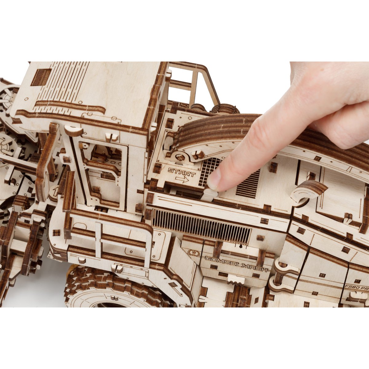 3D mechanische houten puzzel harvester FS80 Pro 34,1 × 15,3 × 18,6 cm – 580 stukjes