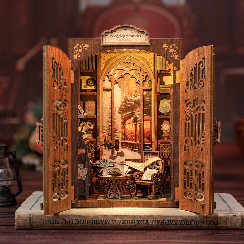DIY book nook Bookshop Memories, 17 cm