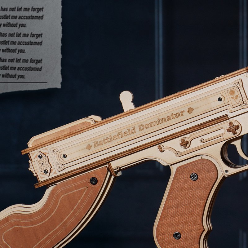 Submachine Gun houten 3D puzzel, 69,7 × 13,8 × 17,8 cm