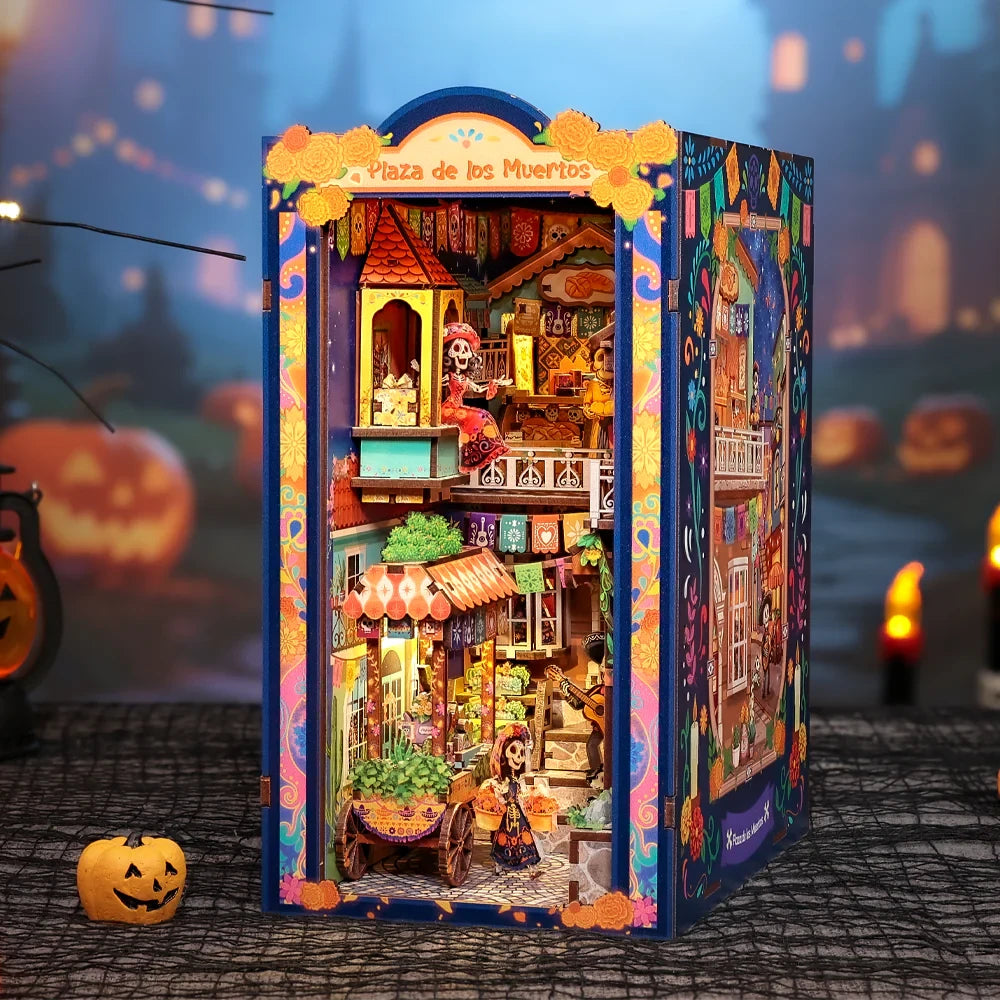 Plaza de los Muertos book nook, 18,3 × 12 × 23,3 cm