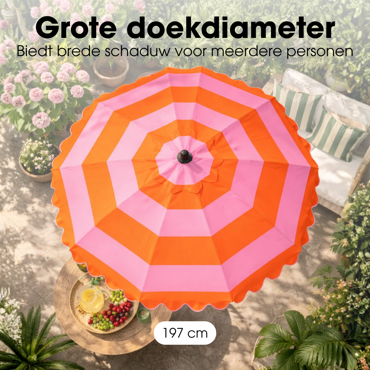 Oranje-roze gestreepte parasol met ruches Ø197 cm