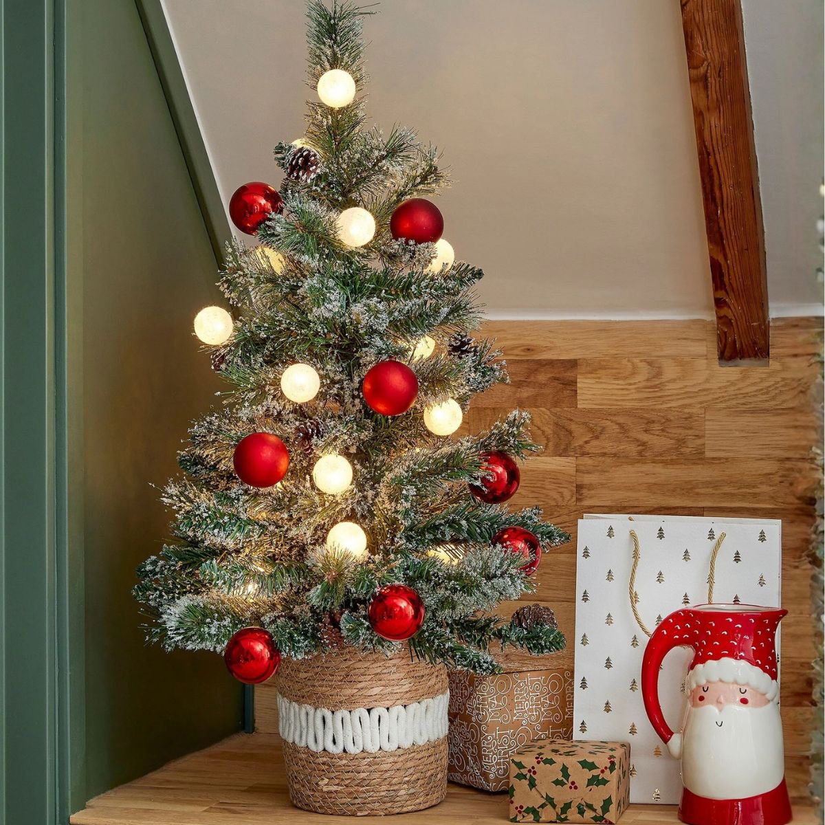 Kaprun kunstkerstboom met verlichting en versiering, 90 cm
