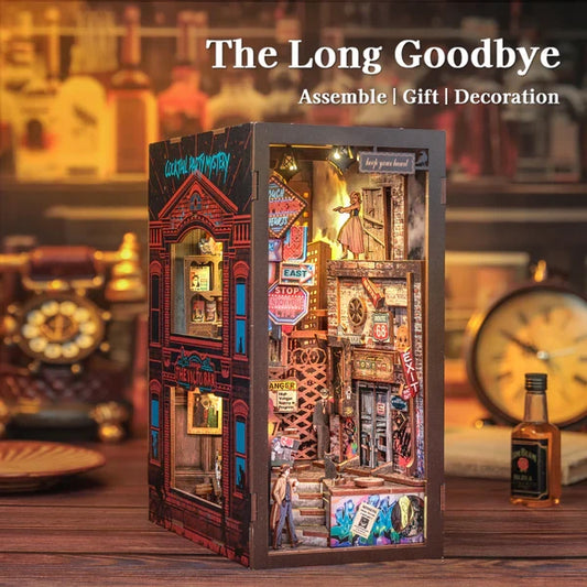 The Long Goodbye book nook, 18 × 11 × 23 cm