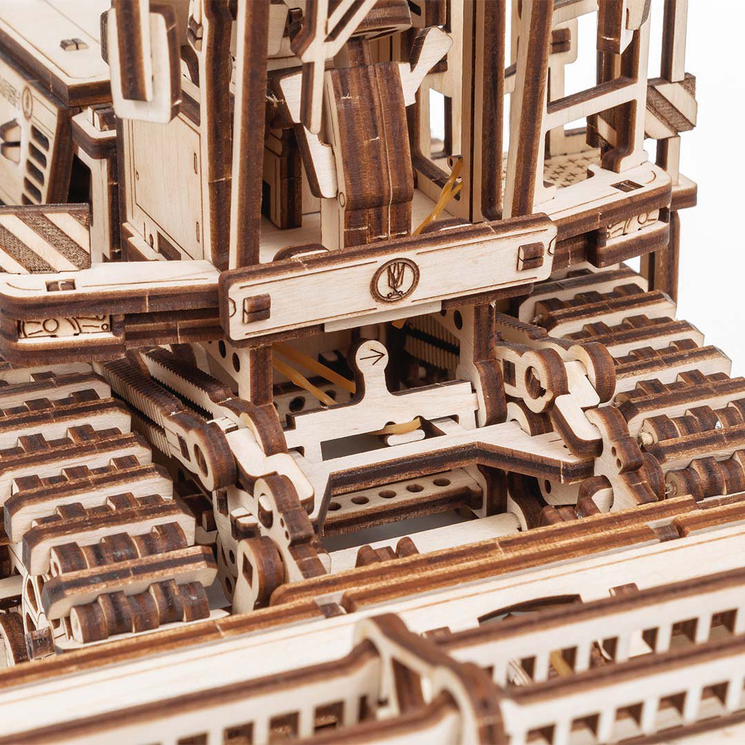 3D mechanische houten puzzel maaier CS-150C 31,5 × 26,1 × 14,5 cm – 963 stukjes