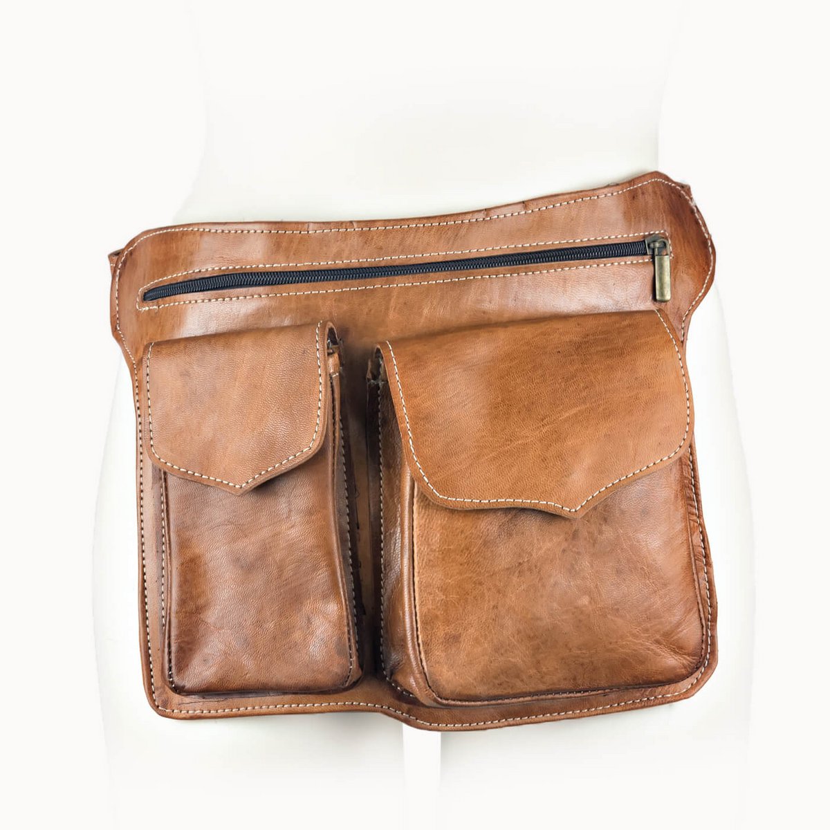 Bari Max heuptas van leer, 30 × 25 cm
