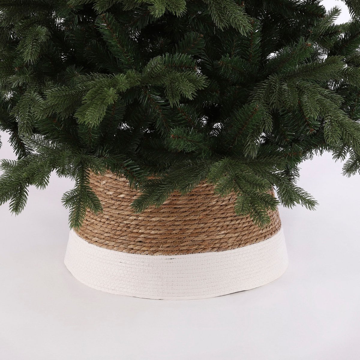 Kerstboomrok zeegras met gebroken wit, Ø 50 × 26 cm