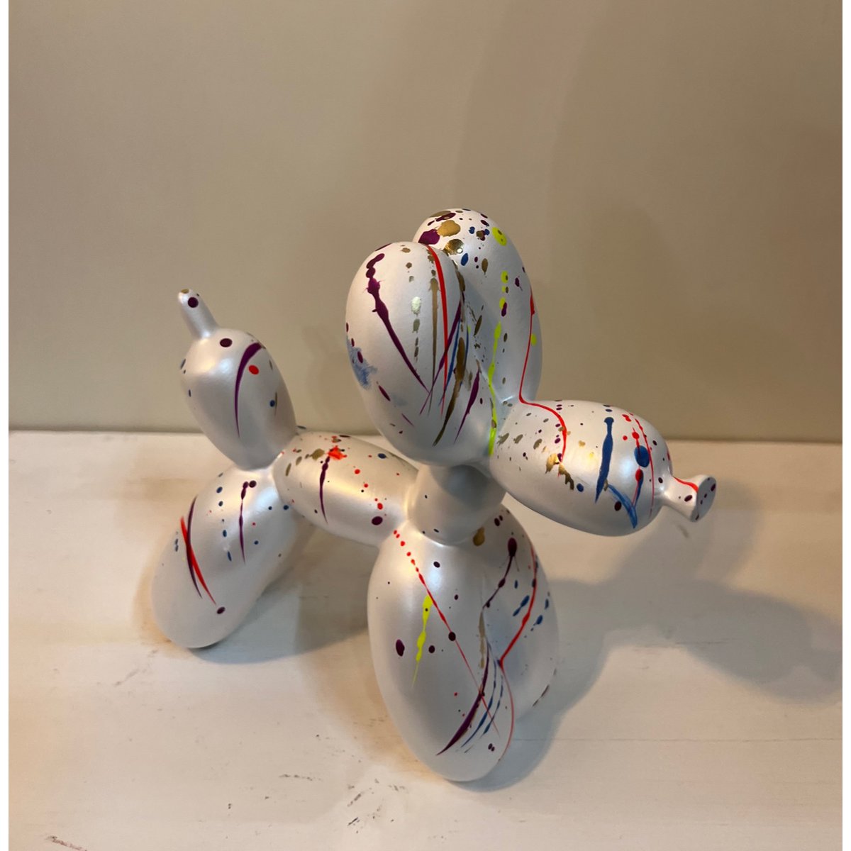 Ballonhond met kleurspetters, 17 cm