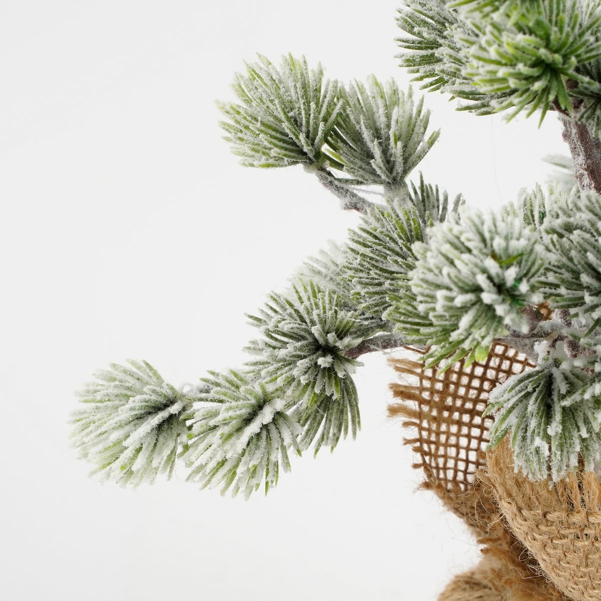Kunstkerstboom met jute voet, 45 cm hoog