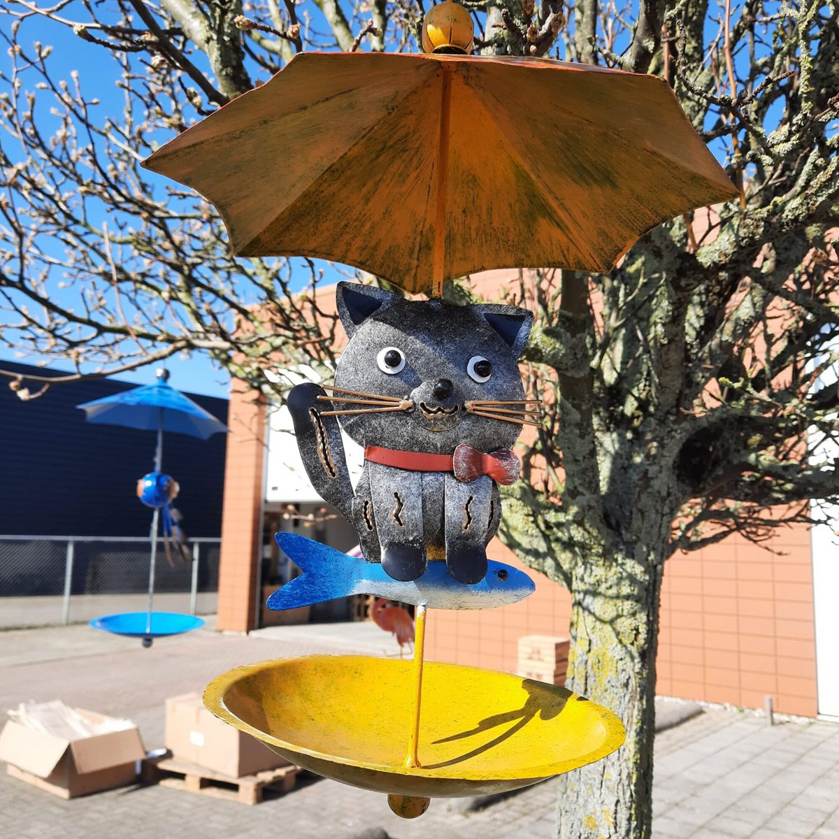 Metalen kat vogelvoeder hangend tuinornament
