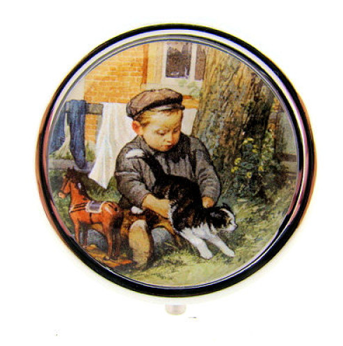 Ot en Sien, Ot met poes pillendoosje, 3-vaks 4,5 × 2 cm