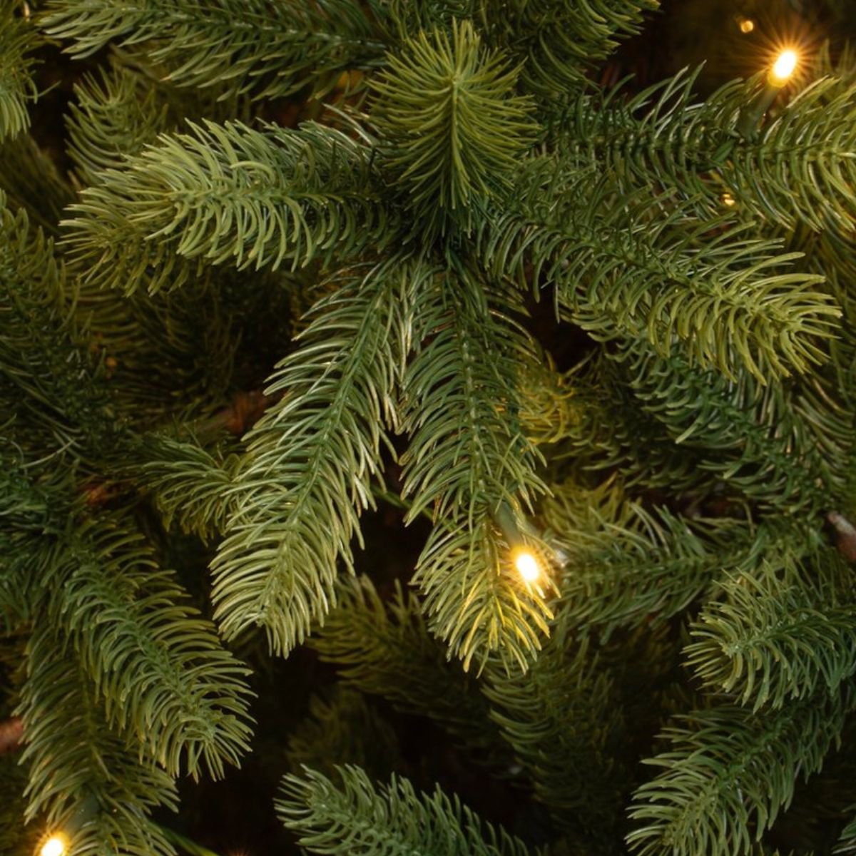 Nagoya kunstkerstboom met verlichting, 240 cm, Ø138 cm