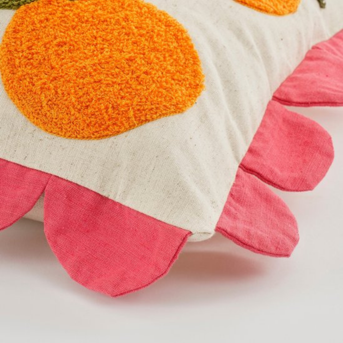 Mica Decorations Sierkussen – Fruitmotief (65 x 45 cm)