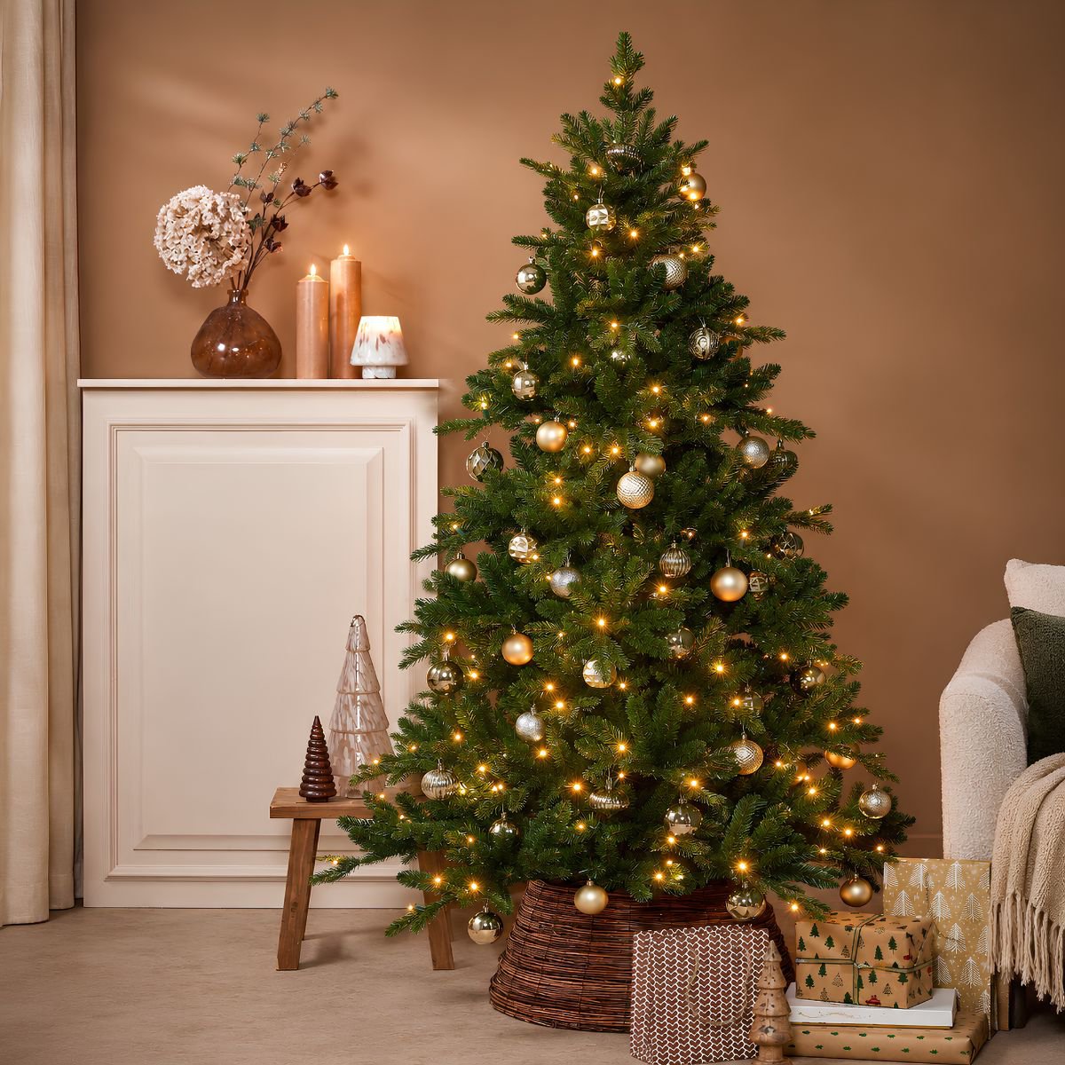 Brampton kunstkerstboom met verlichting, 215 cm, Ø 125 cm