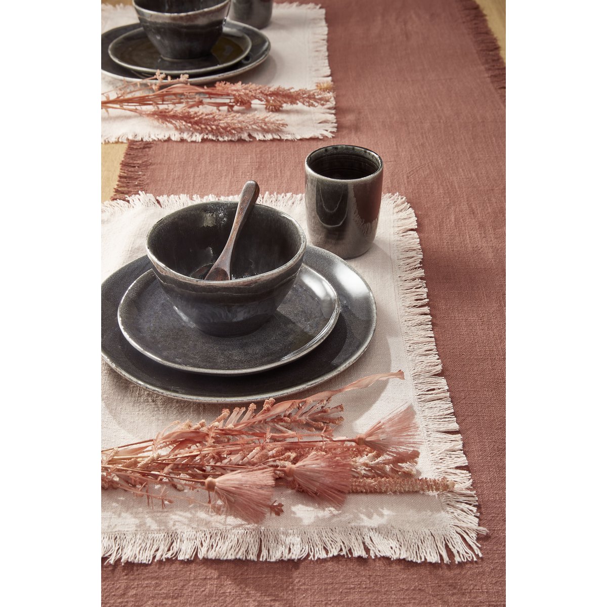 Mica Decorations Tabo Serviesset – 16-delig Keramiek Zwart (4 personen)