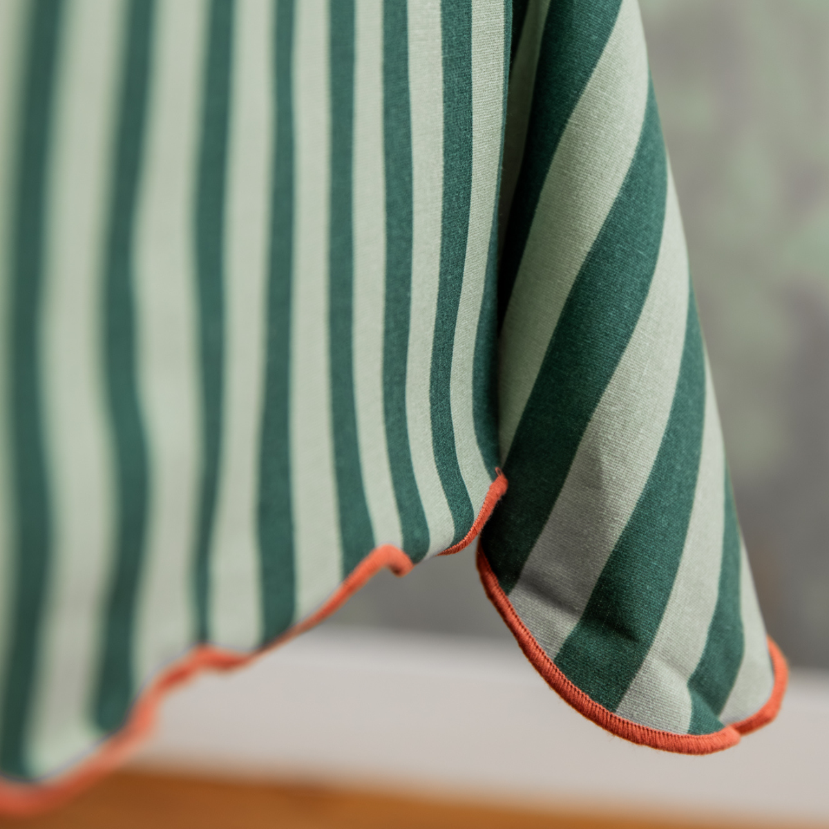 Mica Decorations tafelkleed groen gestreept katoen 250 × 140 cm