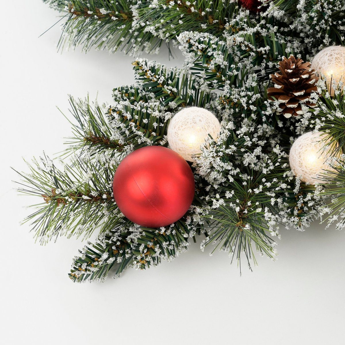 Kaprun stervormige kerstkrans met rijp-effect en verlichting, Ø 60 cm