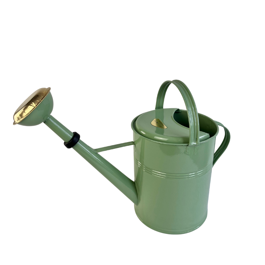 Grote metalen gieter, 9 liter, diverse kleuren