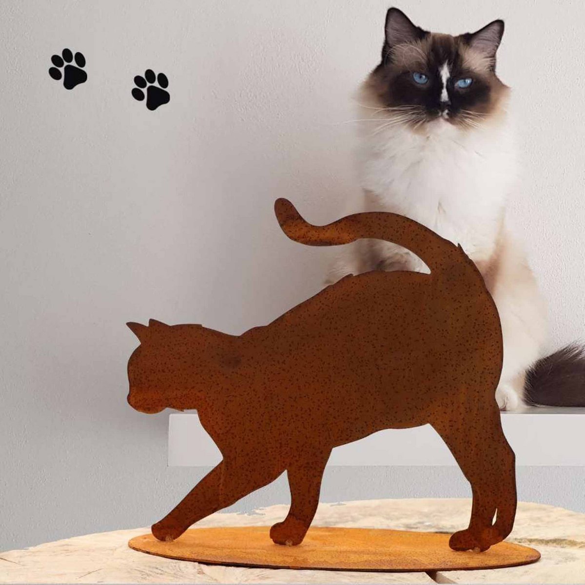 Roestmetalen kat "Elly" op grondplaat, 25 x 32 cm