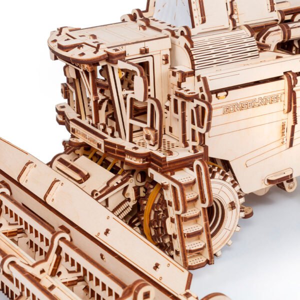 3D mechanische houten puzzel graan combine harvester, 52,7 × 45,8 × 18,7 cm – 864 stukjes