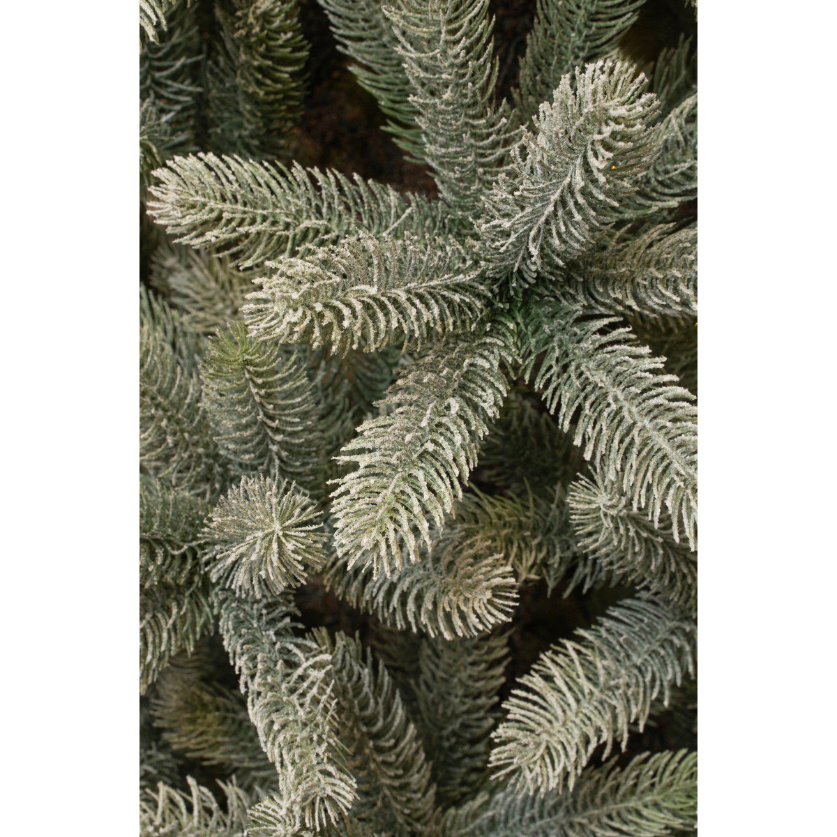 Nagoya kunstkerstboom, licht besneeuwd, 210 cm, Ø115 cm