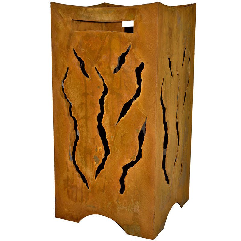 Vuurton met vlammen van metaal, 28 × 28 × 57 cm