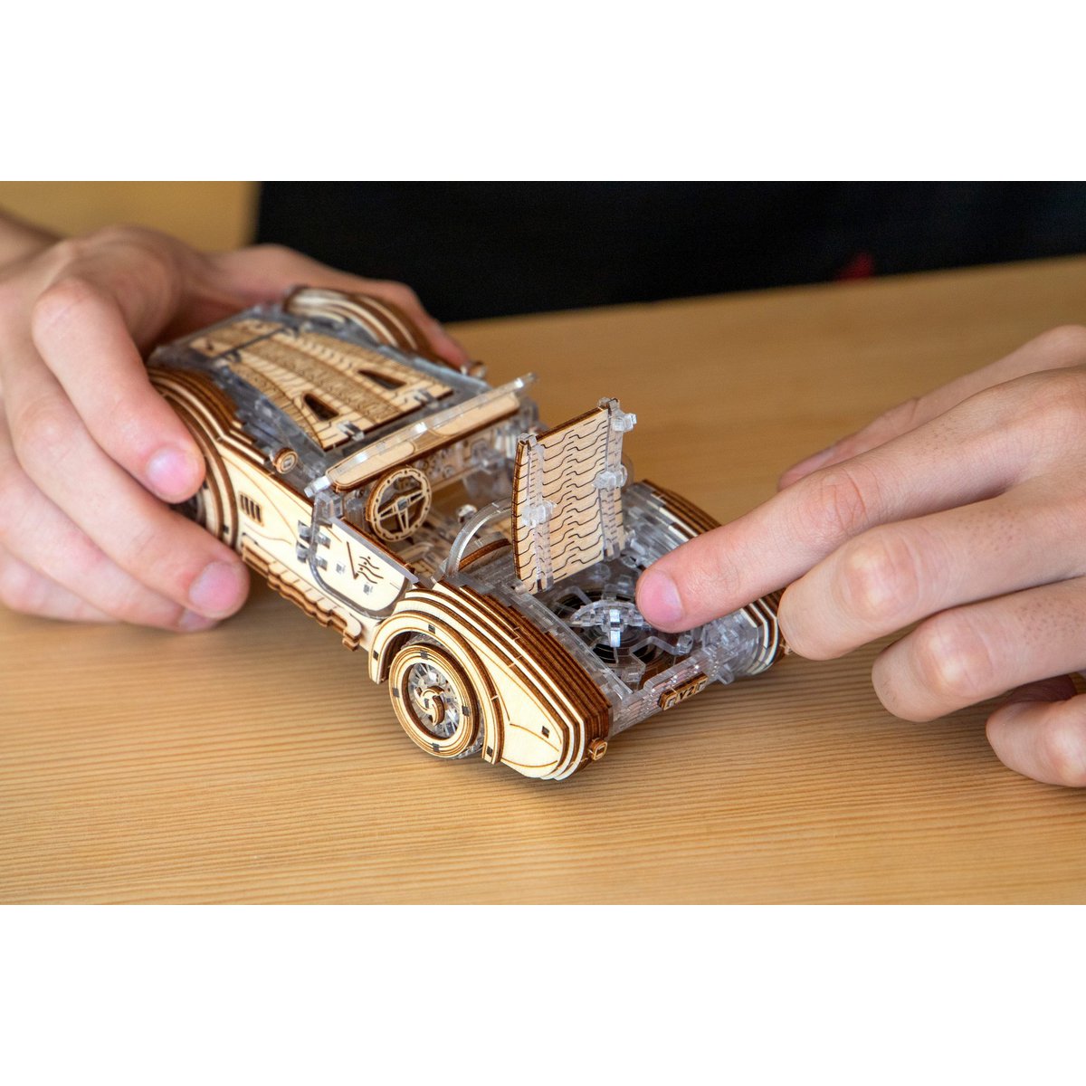 DIY houten mechanische puzzel Speedster V2 auto, 16,4 x 8 x 5,5 cm