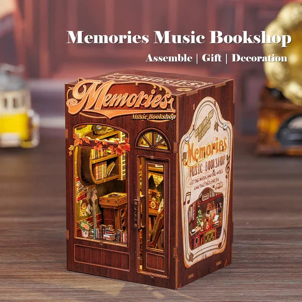 Memories Music Bookshop book nook, 11,5 × 10 × 17 cm