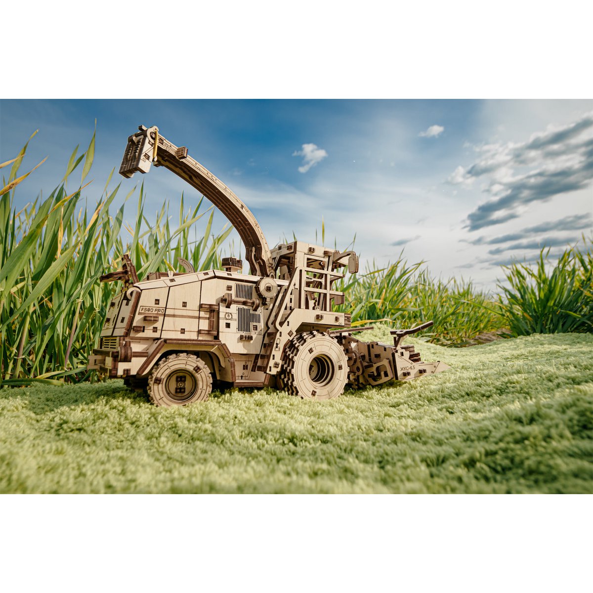 3D mechanische houten puzzel harvester FS80 Pro 34,1 × 15,3 × 18,6 cm – 580 stukjes