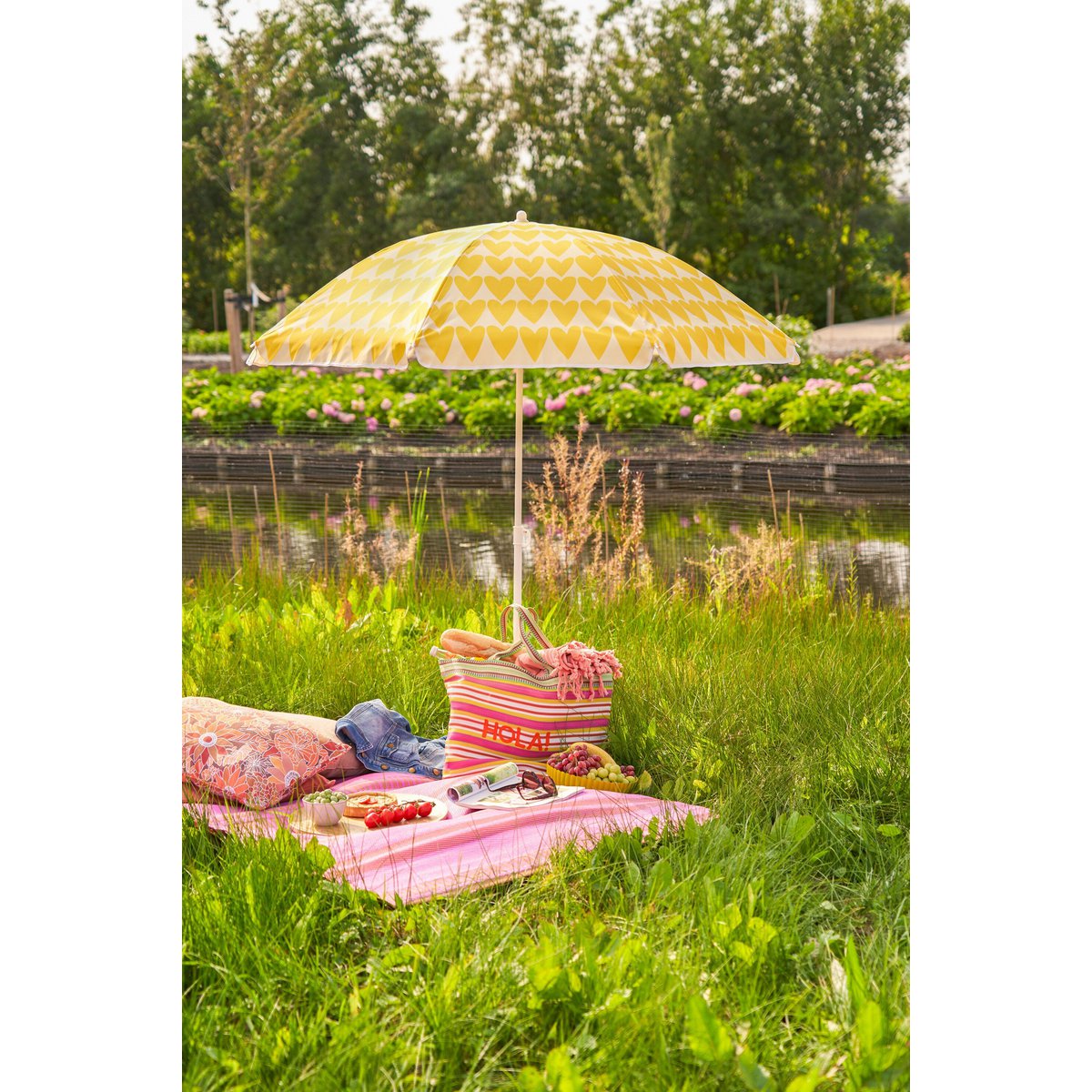 Gele strandparasol met hartjesprint Ø160 cm