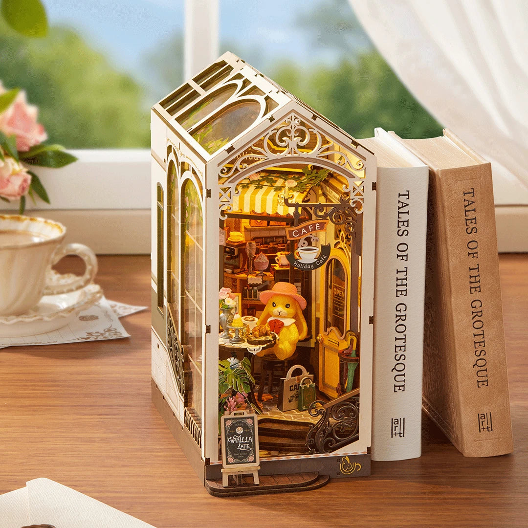 DIY book nook holiday café, 31,6 cm