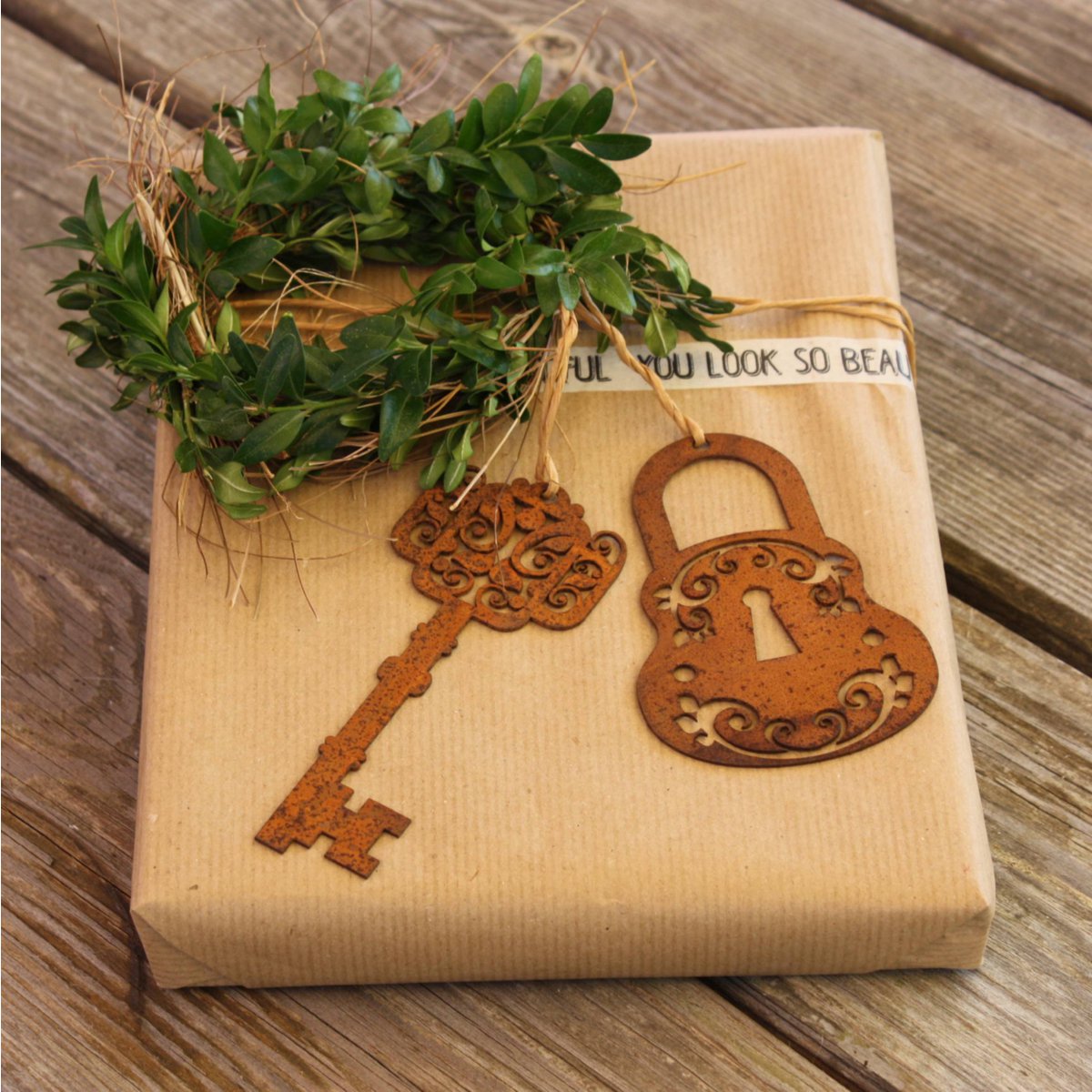 Decoratieve sleutel en slot, roestpatina, 12 × 5 cm en 10 × 6 cm