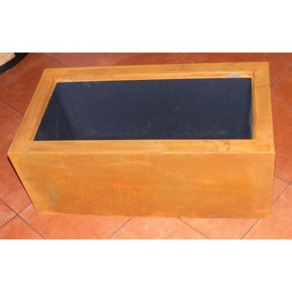 Plantenbak van roestpatina, 78 × 41 × 31 cm