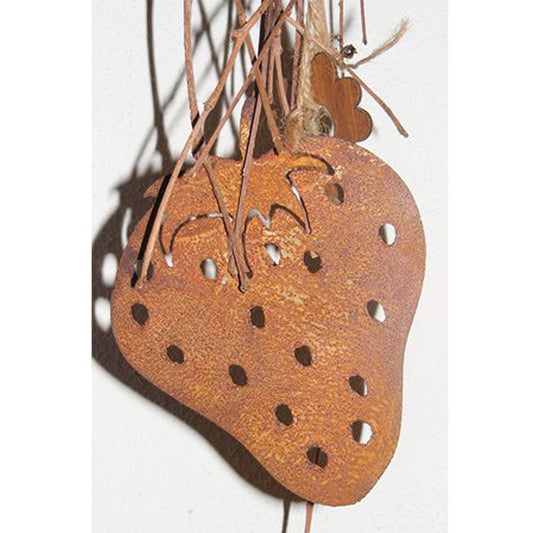 Roestmetalen decoratie aardbei om op te hangen